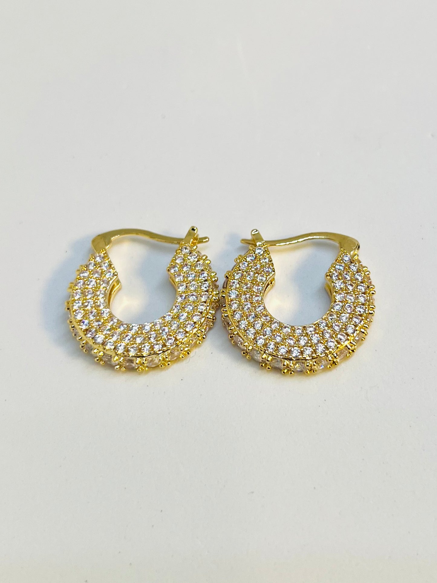 "Starry Snow Earring