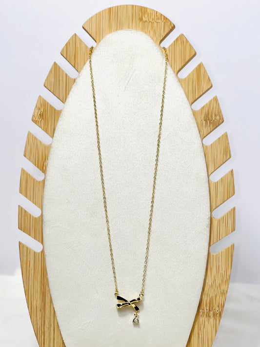 Bow Necklace